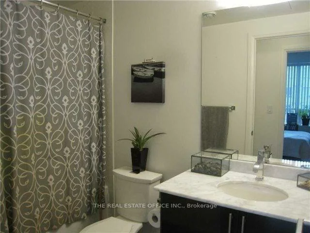 7165, Yonge, Grandview, Markham