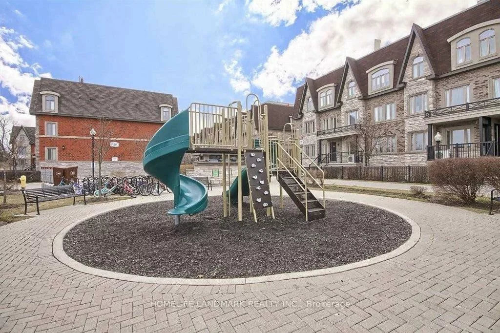 318, John, Aileen-Willowbrook, Markham