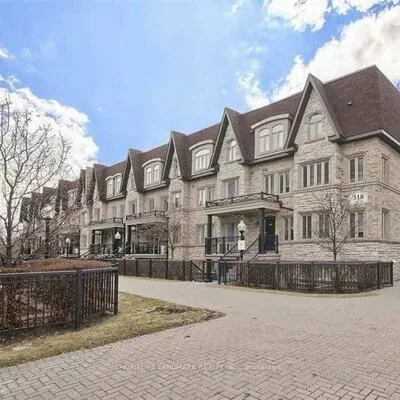 318, John, Aileen-Willowbrook, Markham