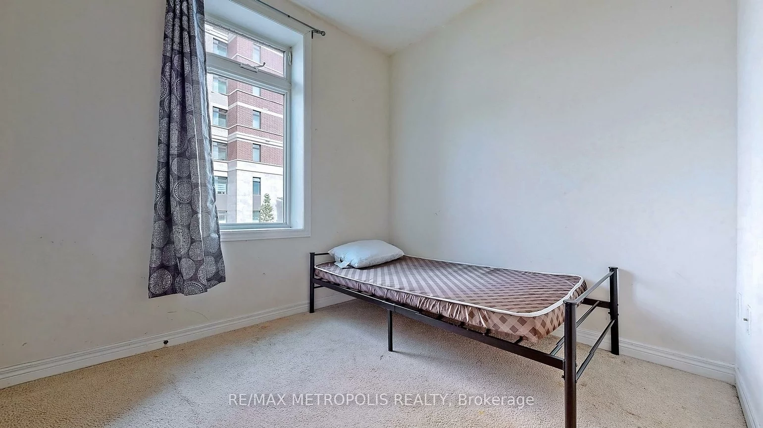 7325, Markham, Cedarwood, Markham