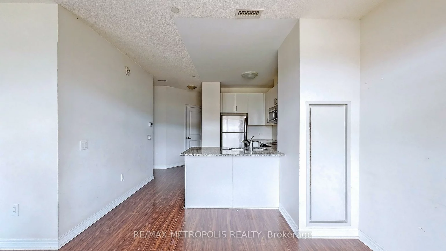 7325, Markham, Cedarwood, Markham