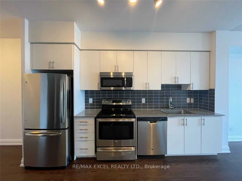 7171, Yonge, Thornhill, Markham