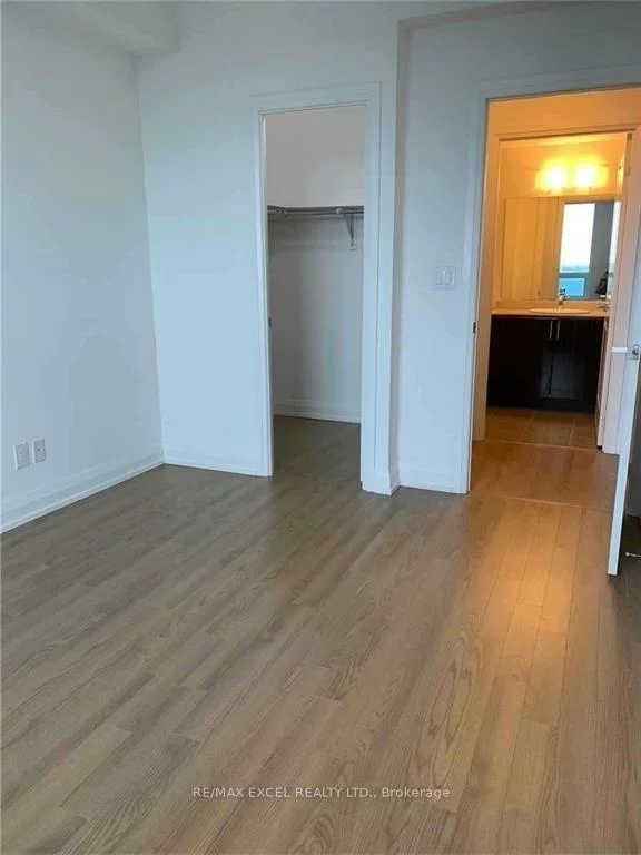 7171, Yonge, Thornhill, Markham
