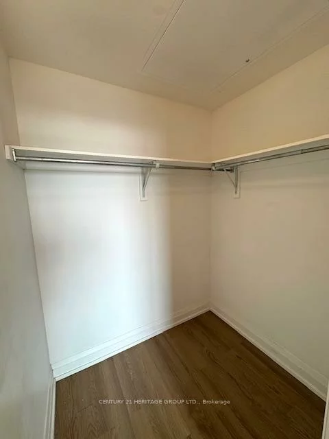 7161, Yonge, Thornhill, Markham