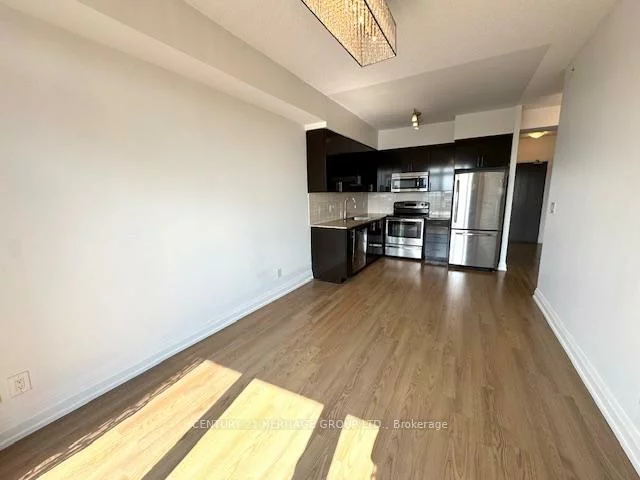 7161, Yonge, Thornhill, Markham