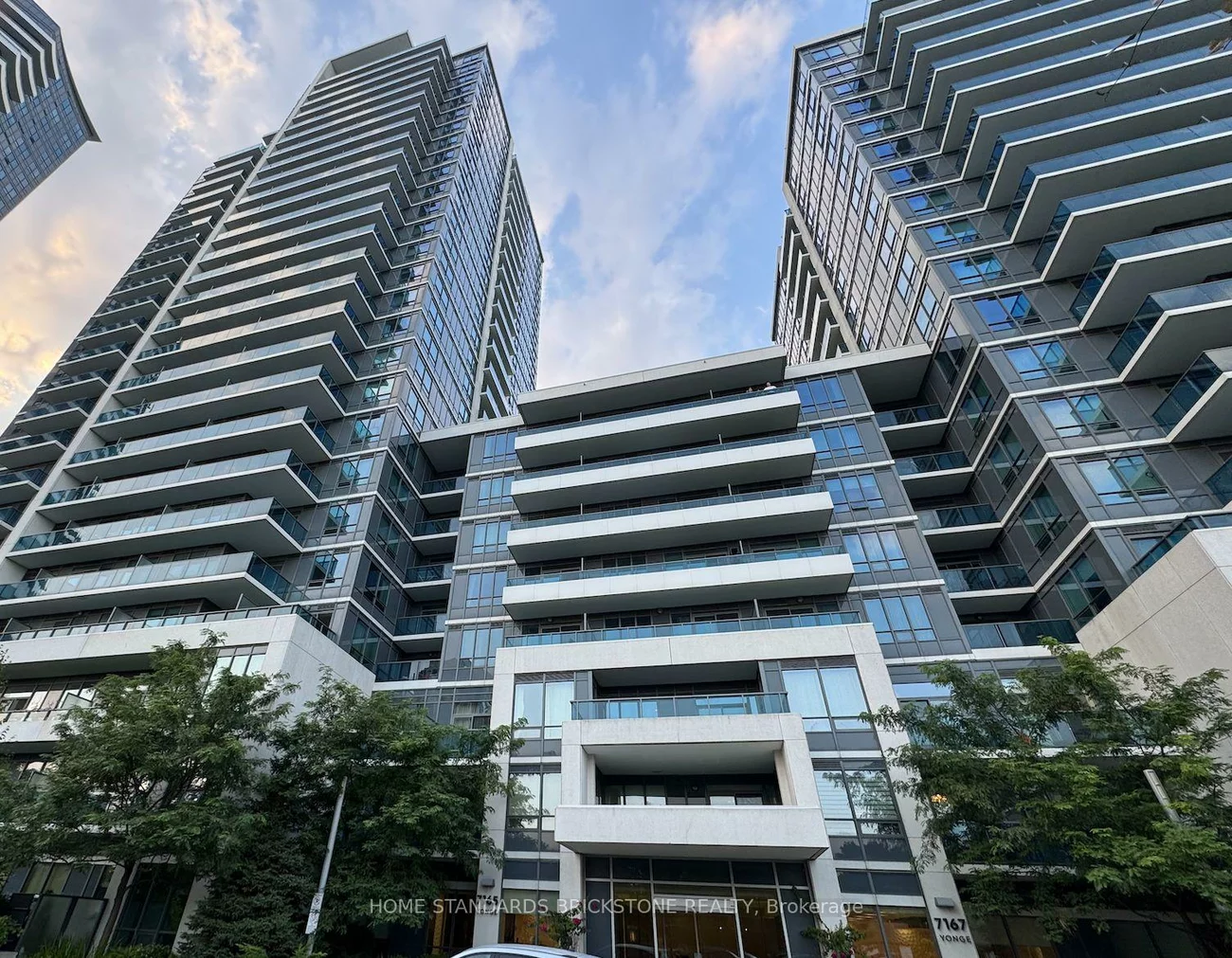 7165, Yonge, Grandview, Markham
