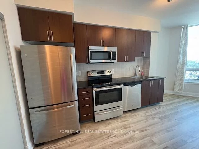 7161, Yonge, Grandview, Markham