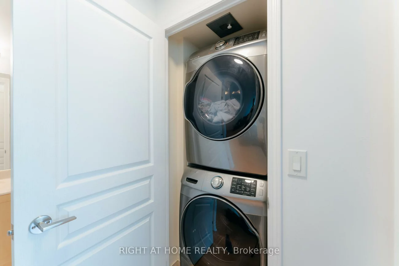 55, South Town Centre, Unionville, Markham