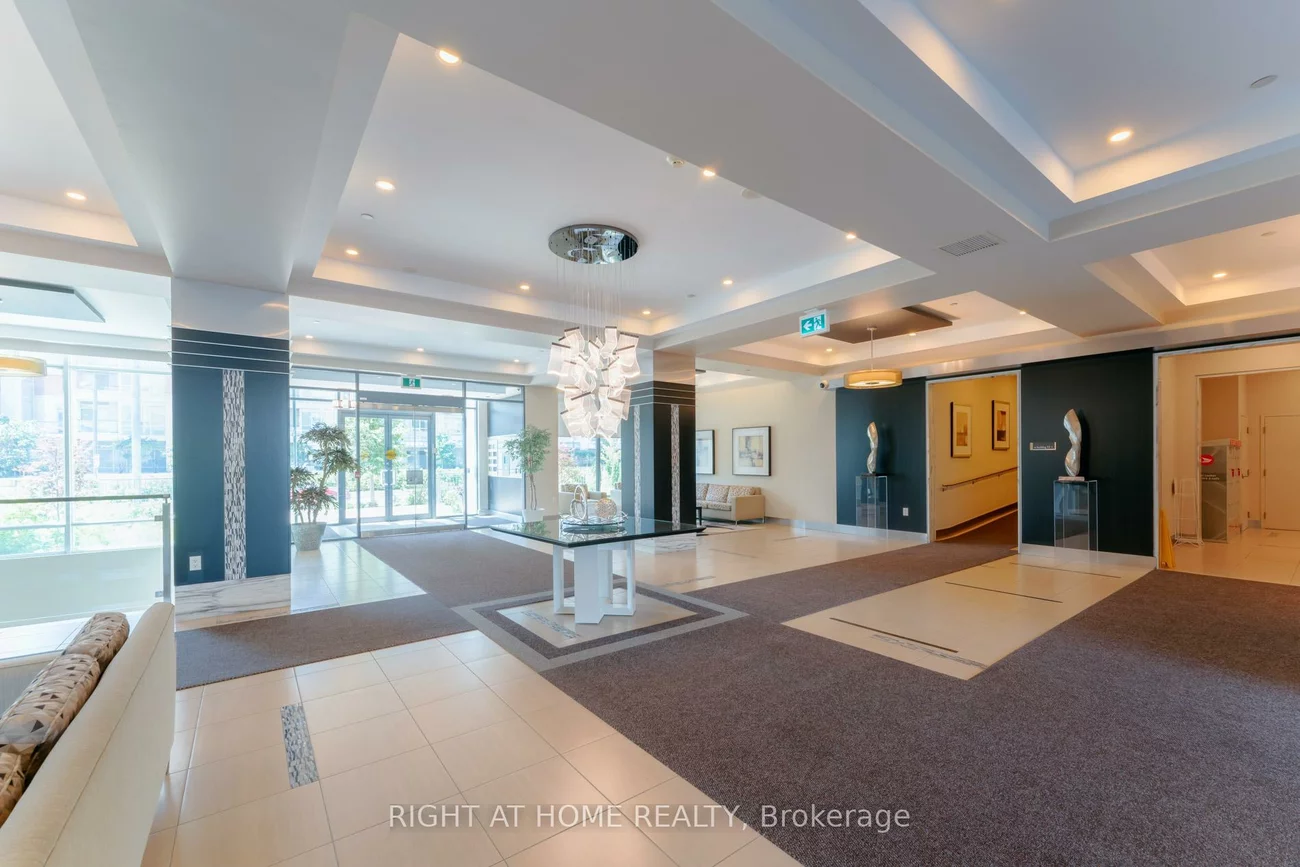 55, South Town Centre, Unionville, Markham