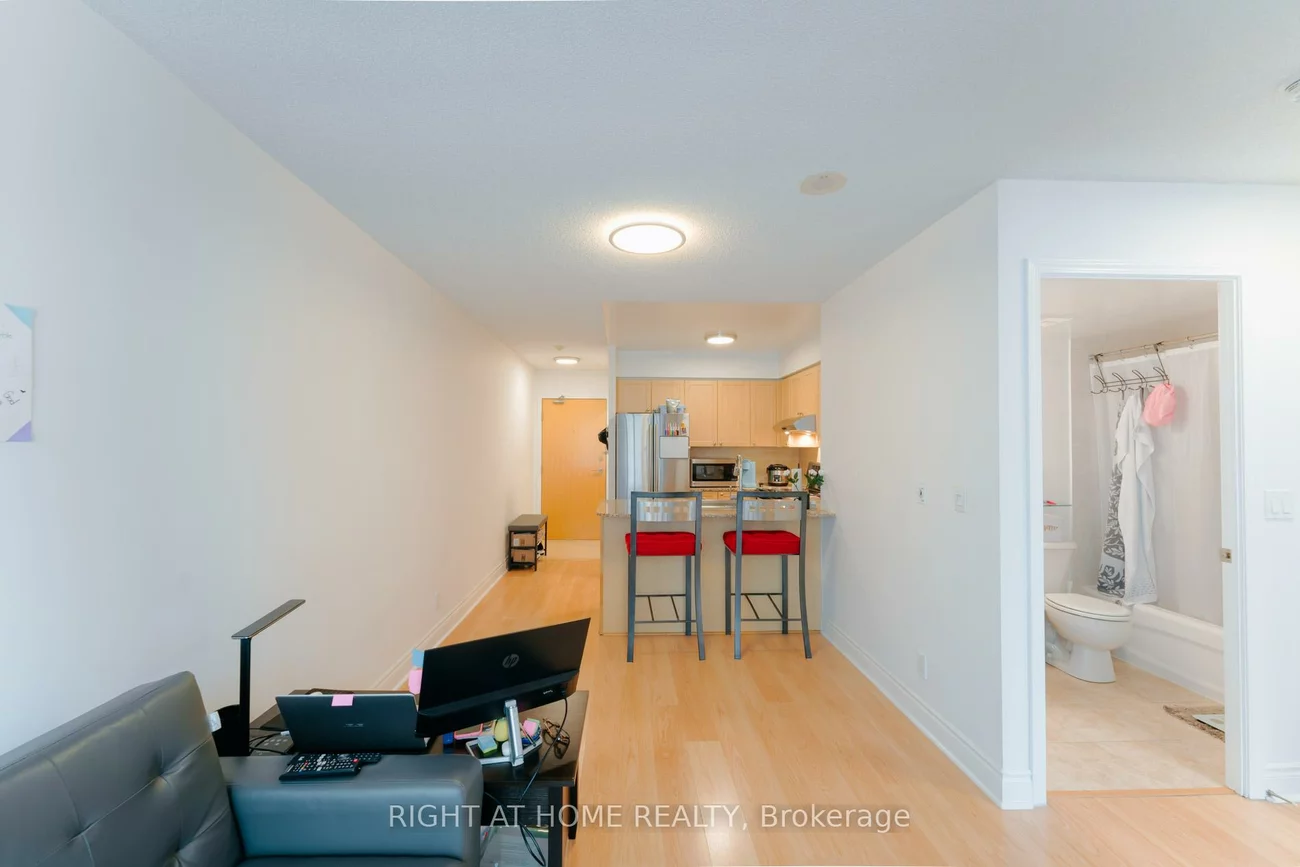 55, South Town Centre, Unionville, Markham