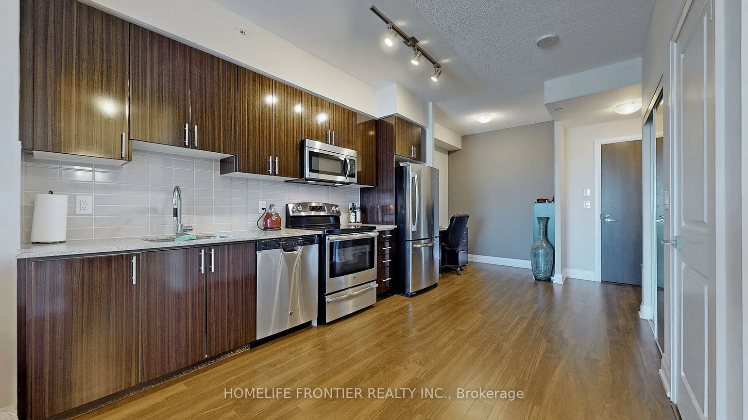 7171, Yonge, Grandview, Markham