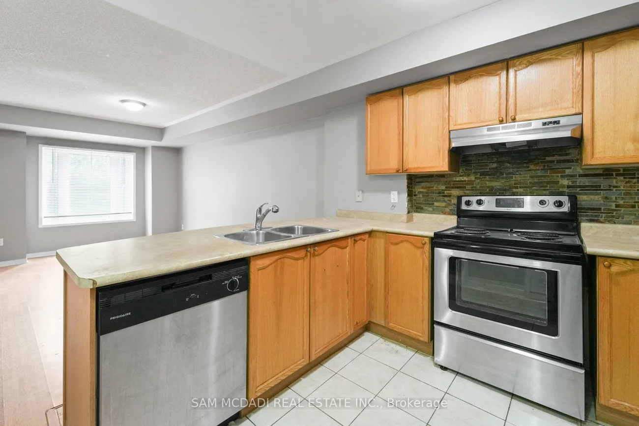 310, John, Aileen-Willowbrook, Markham