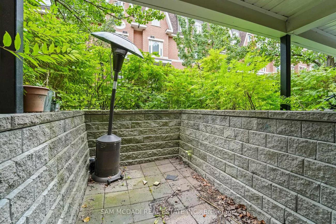 310, John, Aileen-Willowbrook, Markham