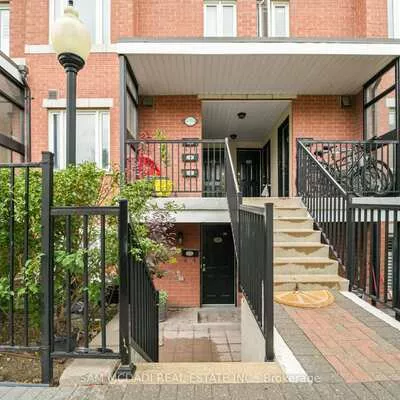 310, John, Aileen-Willowbrook, Markham