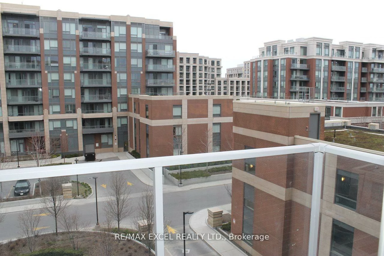 18, Uptown, Unionville, Markham