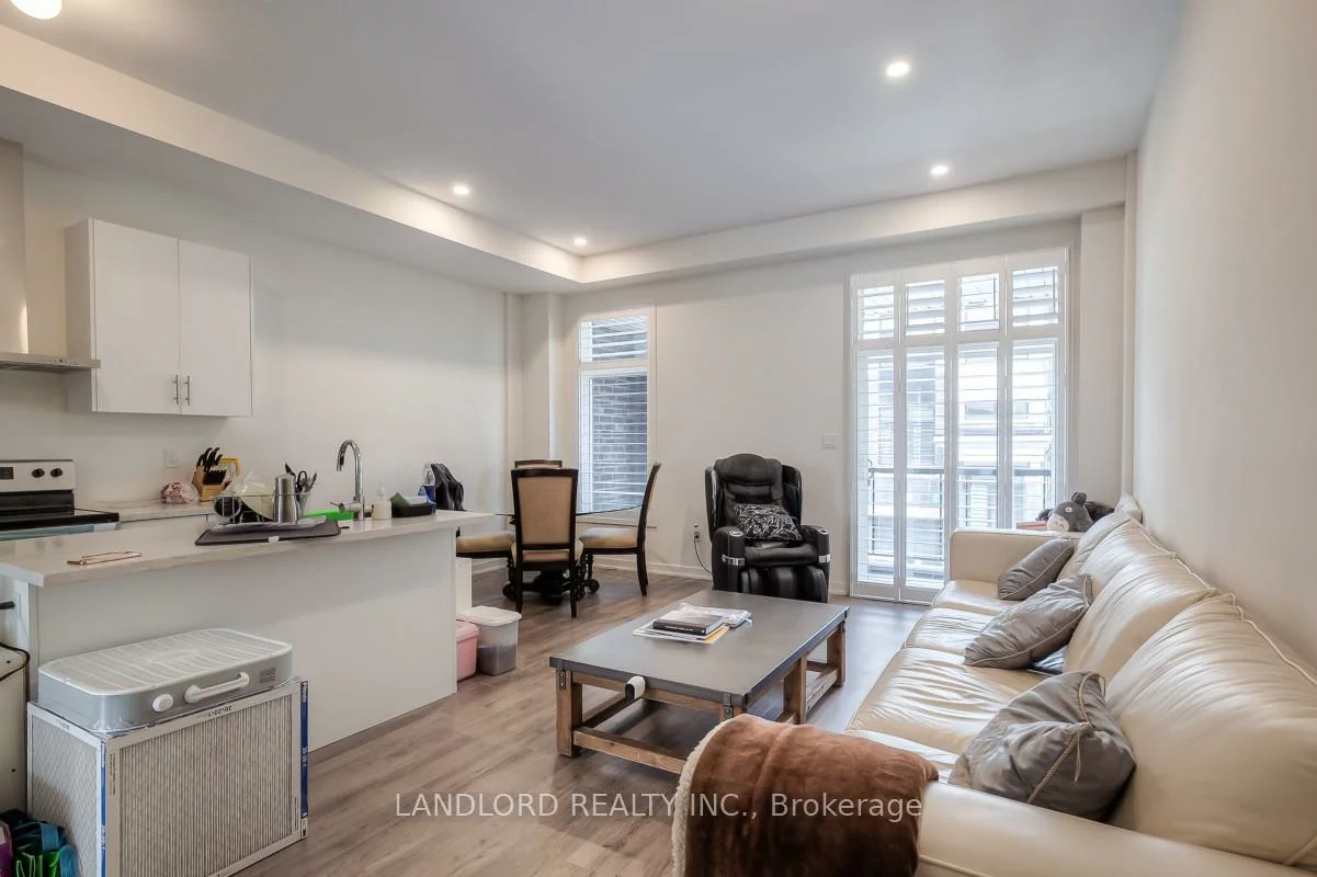 44, Armillo, Wismer, Markham