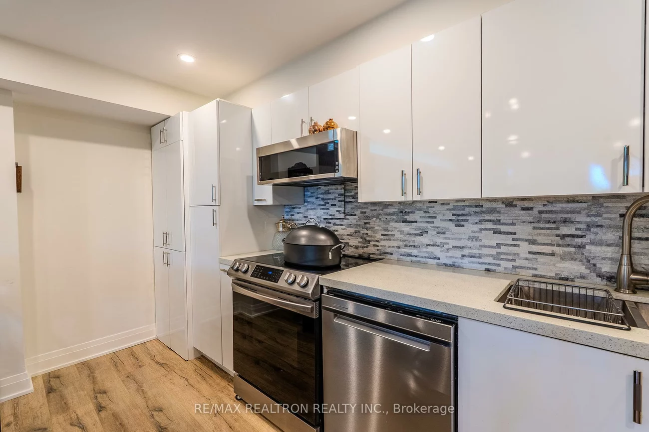 60, Inverlochy, Royal Orchard, Markham