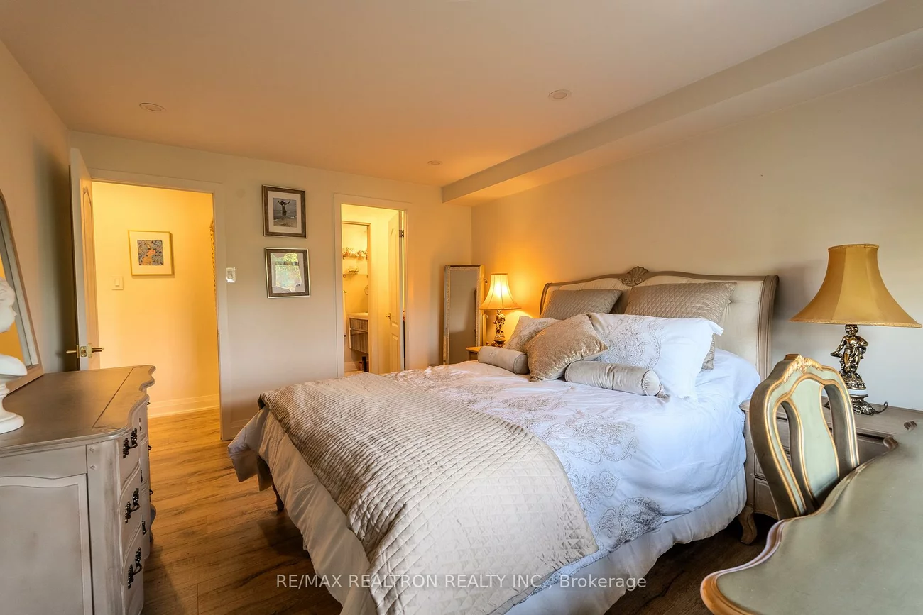 60, Inverlochy, Royal Orchard, Markham