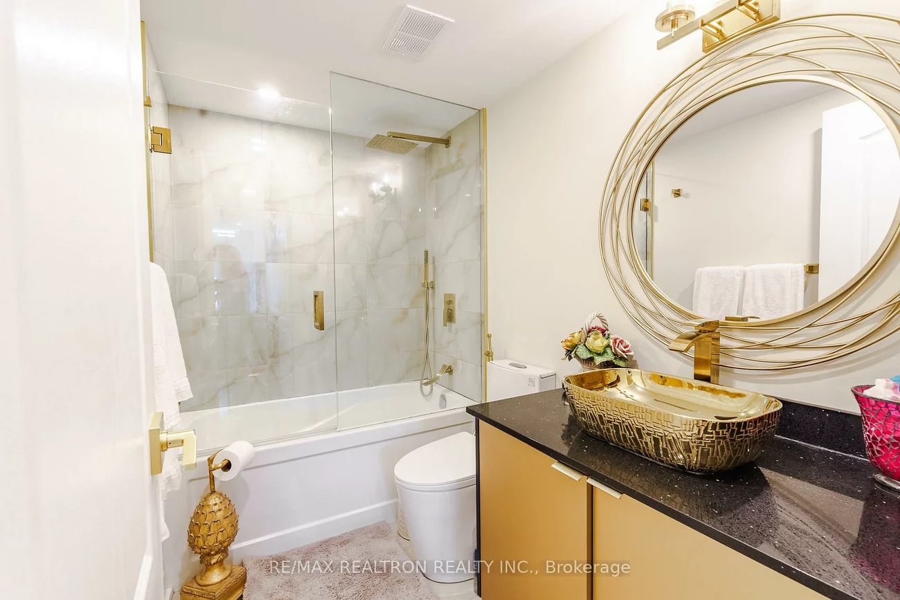 60, Inverlochy, Royal Orchard, Markham