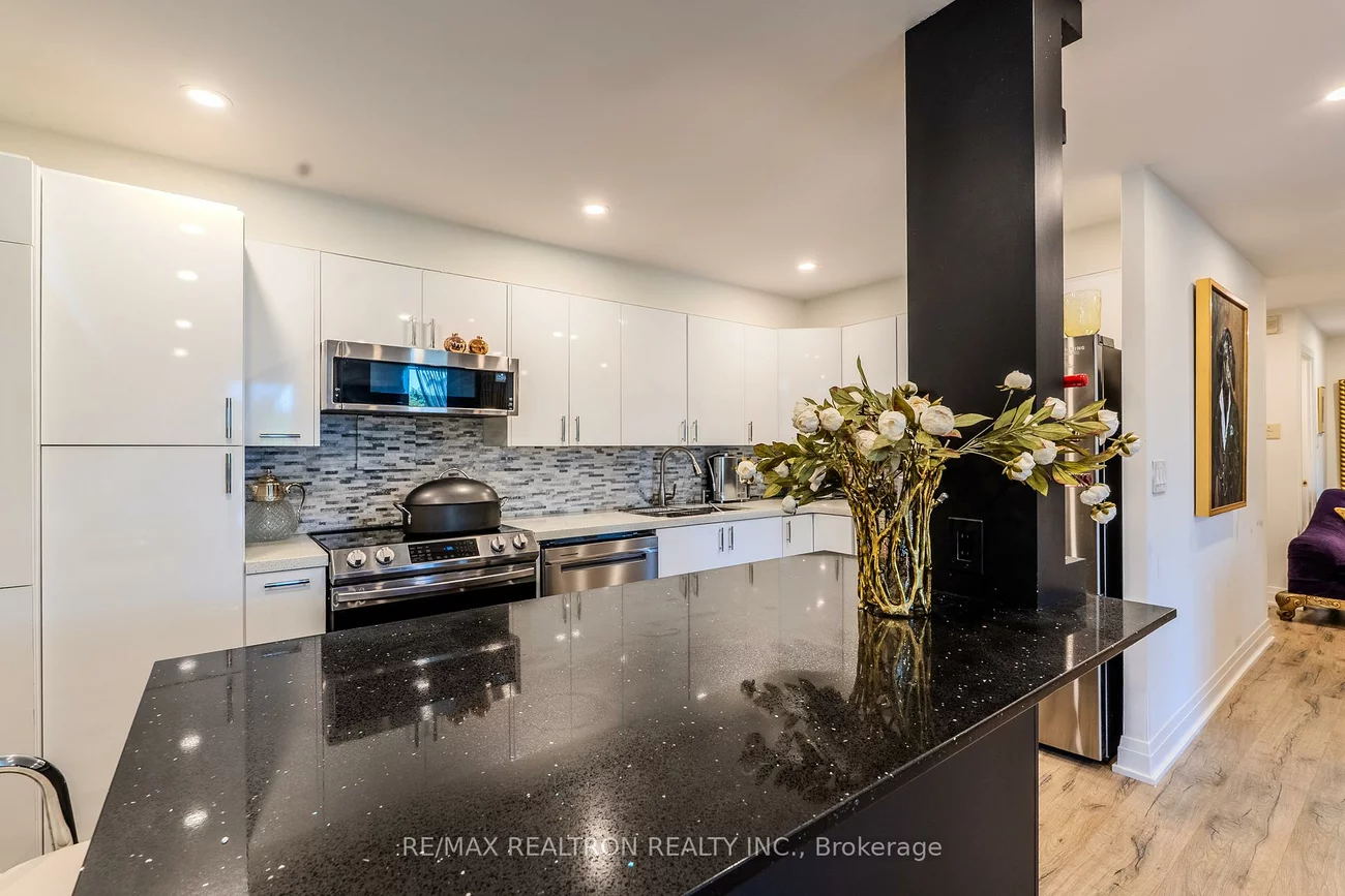 60, Inverlochy, Royal Orchard, Markham