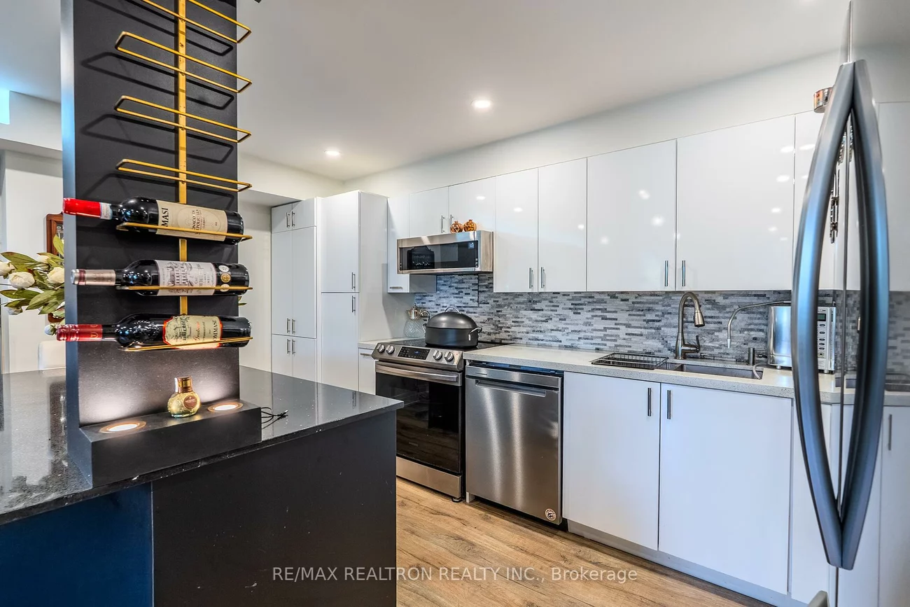 60, Inverlochy, Royal Orchard, Markham