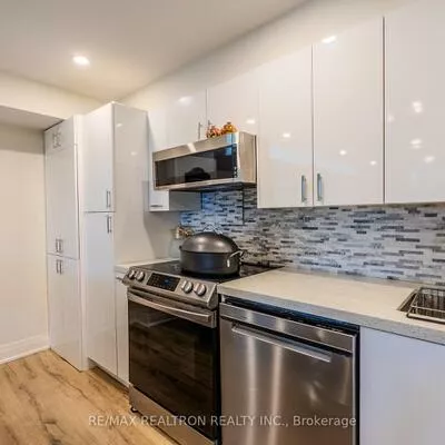 60, Inverlochy, Royal Orchard, Markham