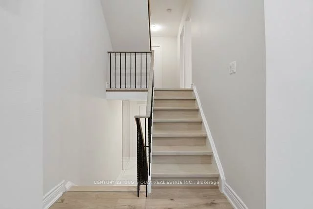 37, New Port, Thornhill, Markham