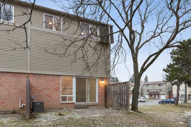 37, New Port, Thornhill, Markham