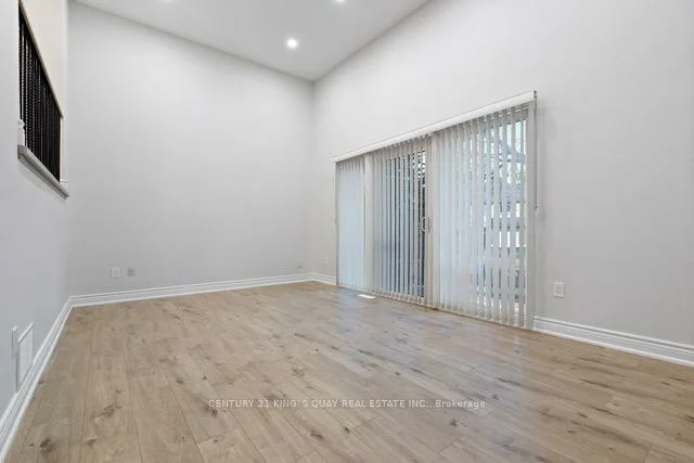 37, New Port, Thornhill, Markham