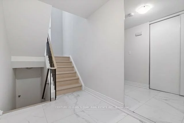 37, New Port, Thornhill, Markham