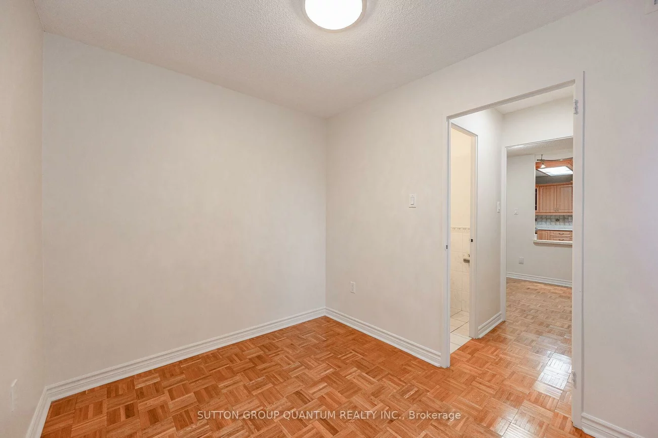 16B, Elgin, Thornhill, Markham