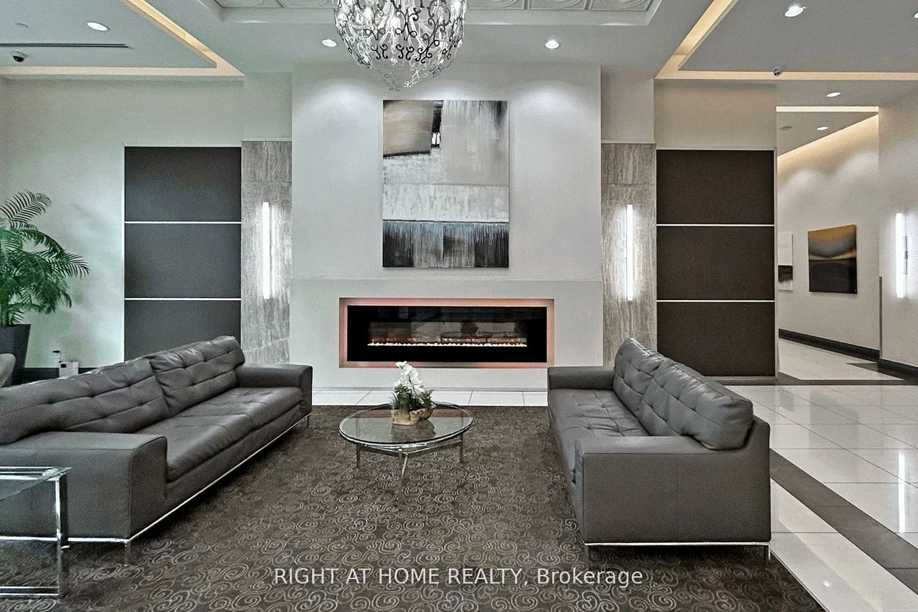 7161, Yonge, Grandview, Markham