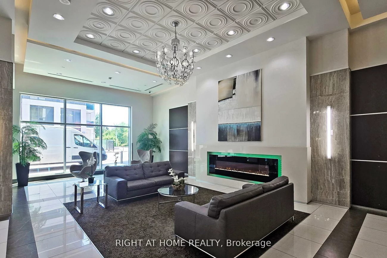 7161, Yonge, Grandview, Markham