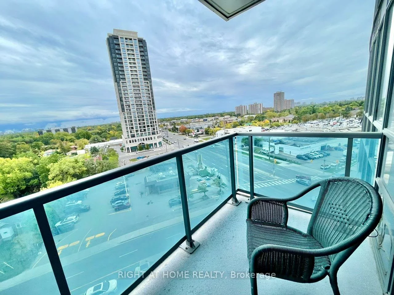 7161, Yonge, Grandview, Markham