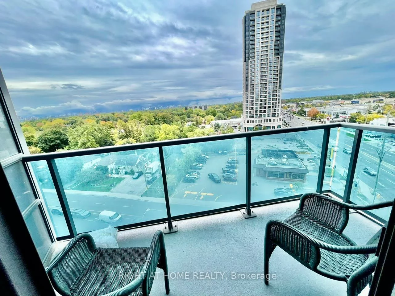 7161, Yonge, Grandview, Markham
