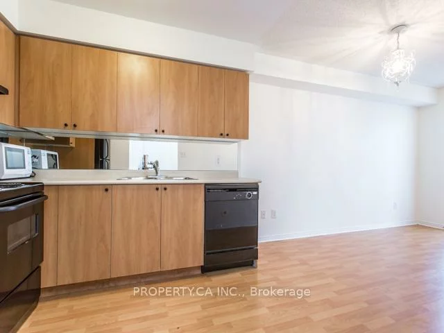 2285, Bur Oak, Greensborough, Markham
