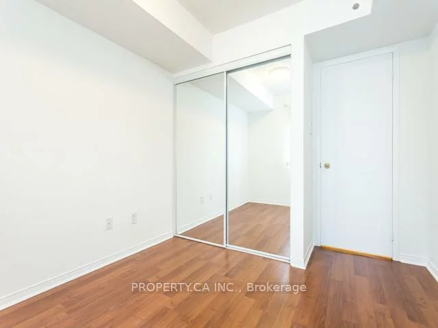 2285, Bur Oak, Greensborough, Markham