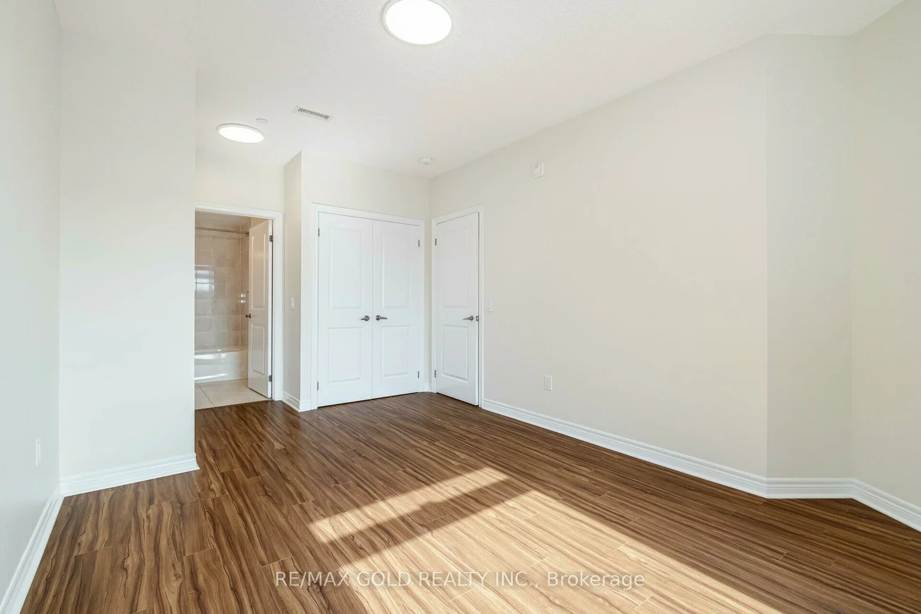 39, New Delhi, Cedarwood, Markham