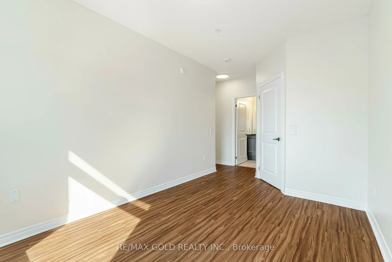 39, New Delhi, Cedarwood, Markham