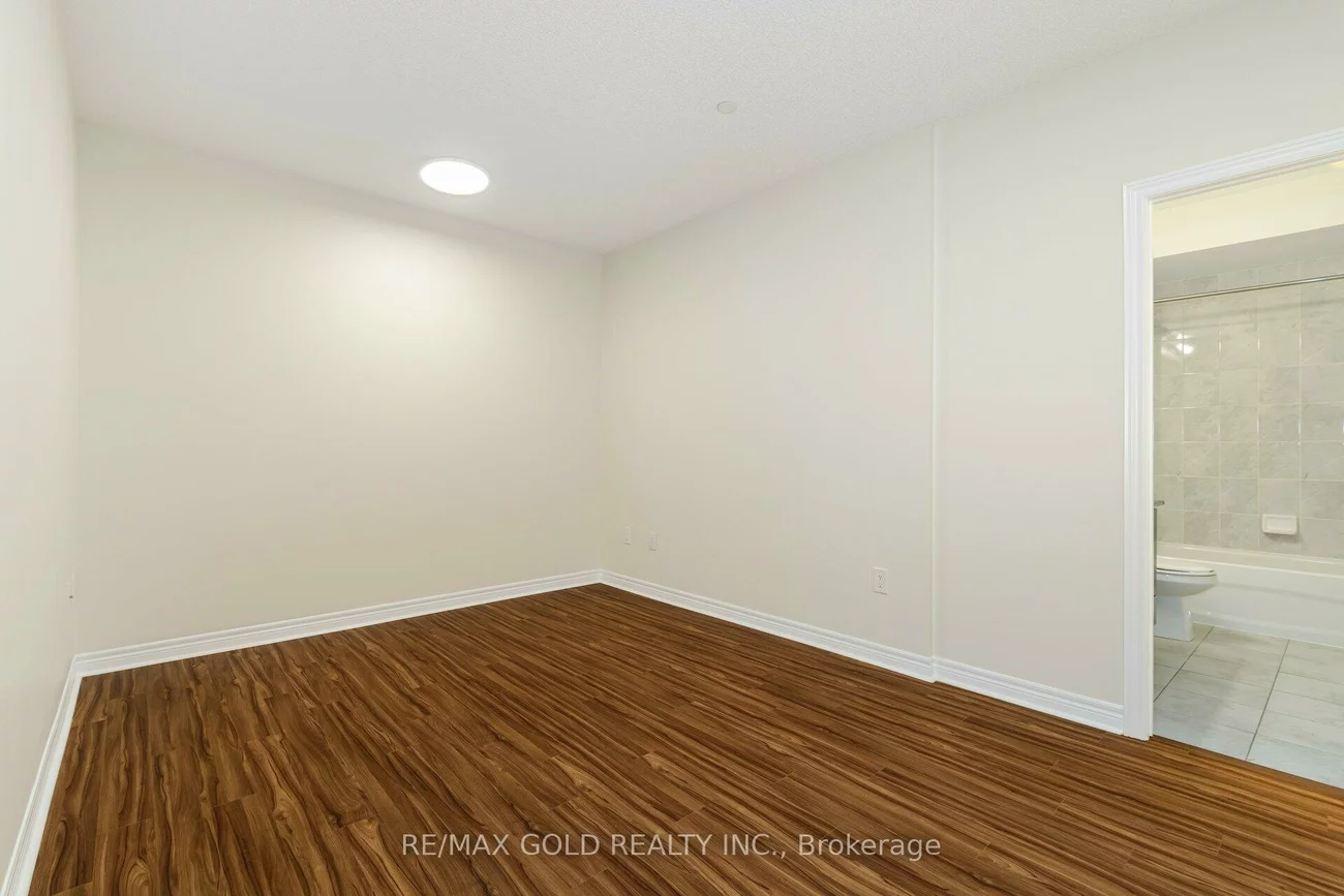 39, New Delhi, Cedarwood, Markham