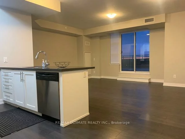 540, Bur Oak, Berczy, Markham