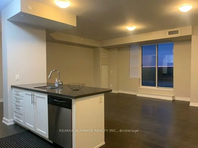 540, Bur Oak, Berczy, Markham