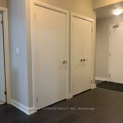 540, Bur Oak, Berczy, Markham