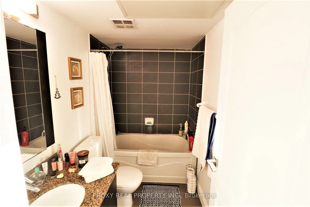 60, South Town Centre, Unionville, Markham