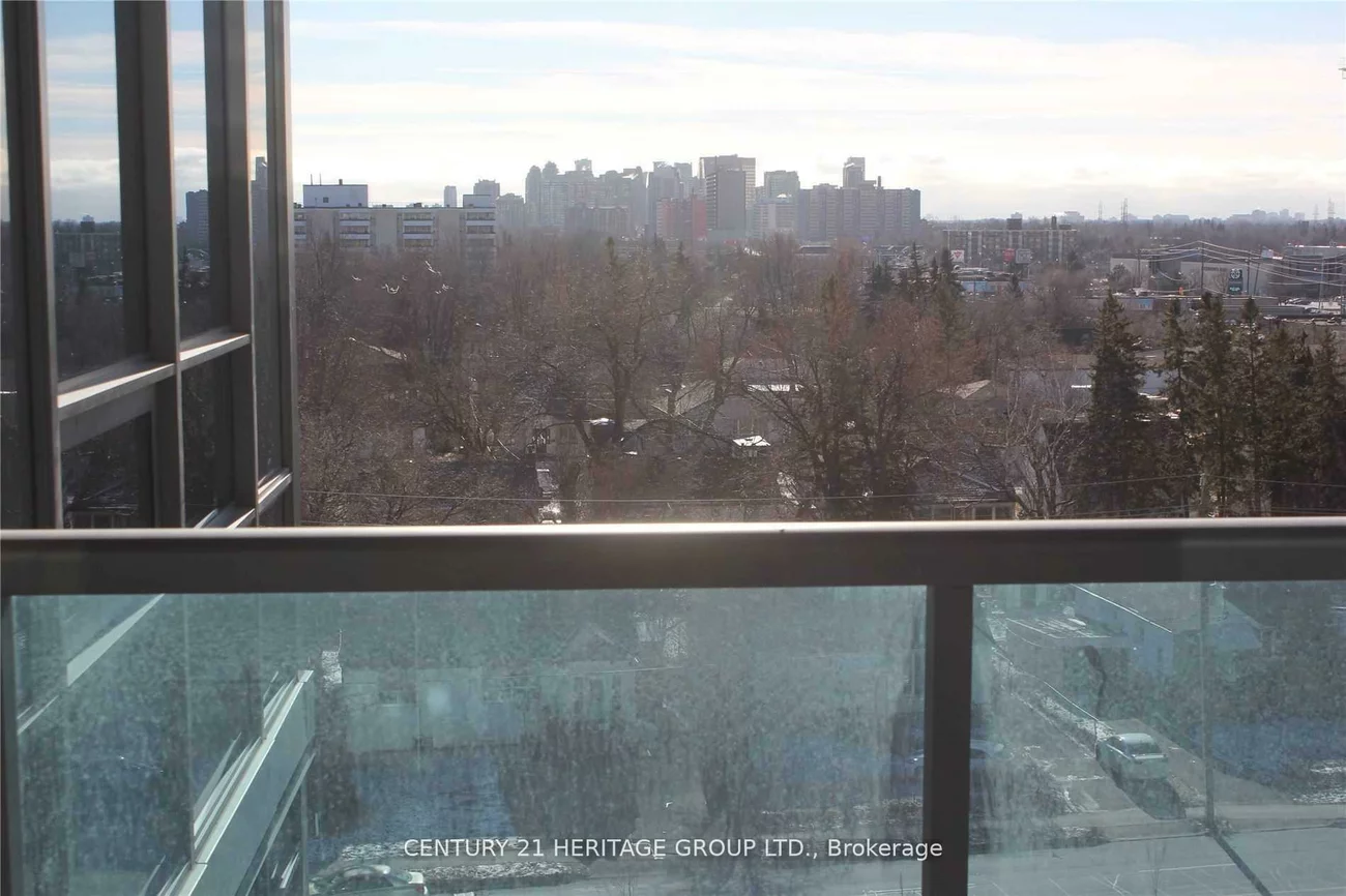 7167, Yonge, Thornhill, Markham