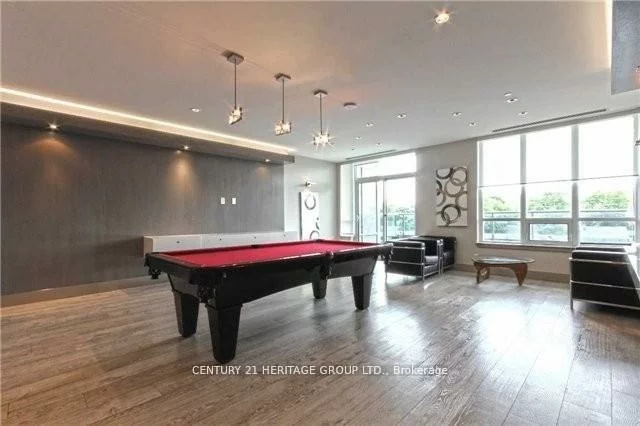 7167, Yonge, Thornhill, Markham