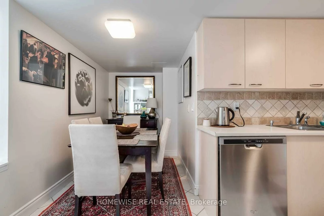 130, Pond, Commerce Valley, Markham