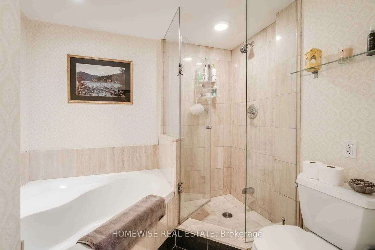 130, Pond, Commerce Valley, Markham