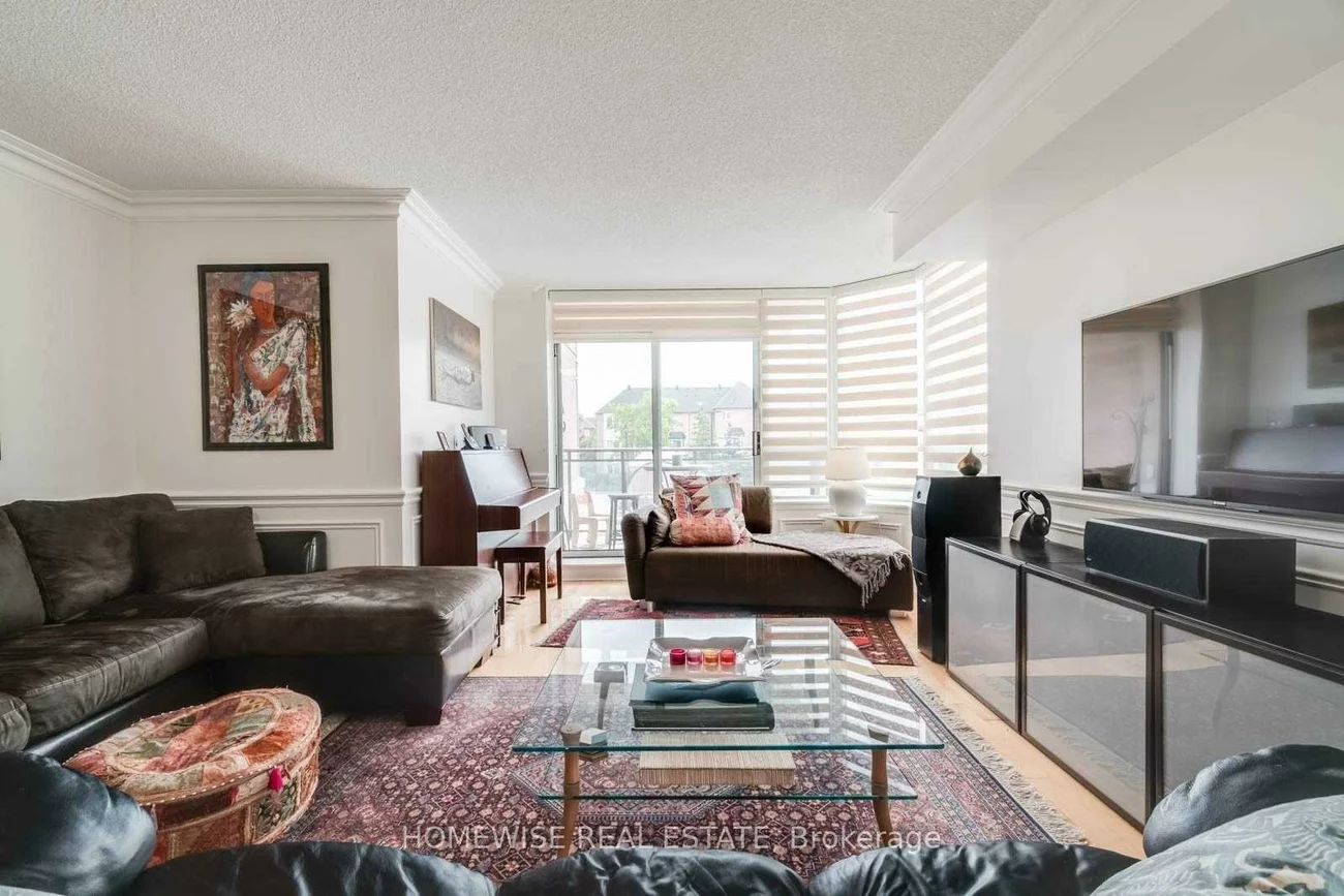 130, Pond, Commerce Valley, Markham