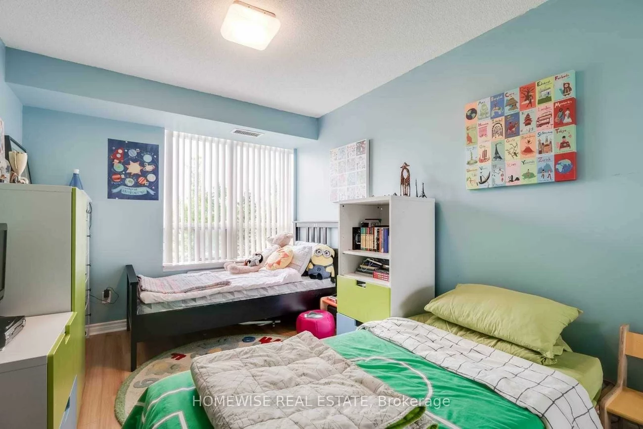 130, Pond, Commerce Valley, Markham